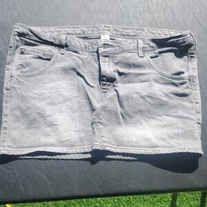 Abercrombie & Fitch Women's Light Gray Denim Skirt